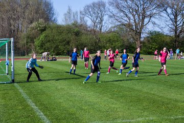 Bild 56 - B-Juniorinnen SV Wahlstedt - TSV Zarpen : Ergebnis: 11:0